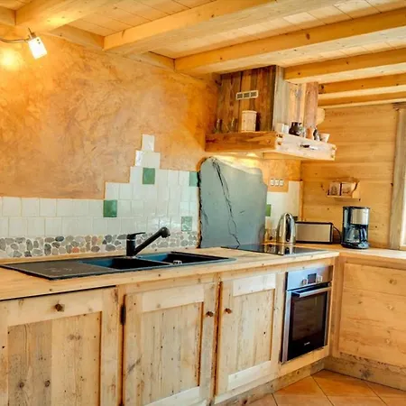 La Caleche Apartment Chatel